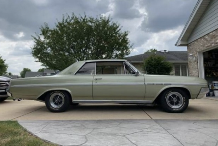 1964 Buick Skylark 2-door hardtop